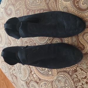 Used Great Condition Via Spiga Cut Out Black Suede Booties.